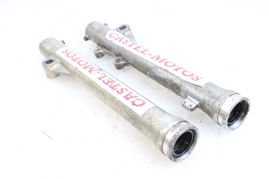 photo de BOTELLA HORQUILLA  YAMAHA DTLC 125 (1982 - 1987) - Otra perspectiva