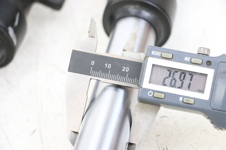 photo de BOTELLA HORQUILLA  WAYSCRAL E-START 1 (2018 - 2022) - Otra perspectiva