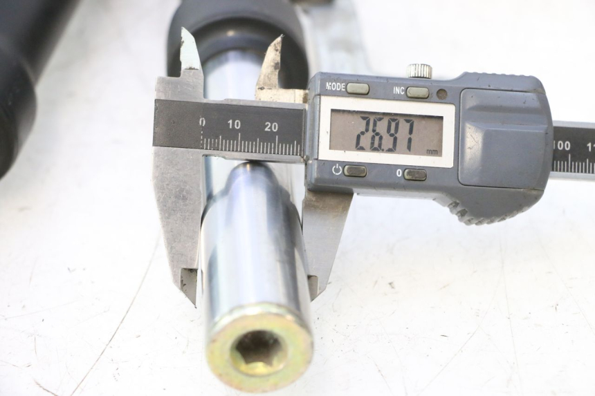 photo de BOTELLA HORQUILLA  WAYSCRAL E-START 1 (2018 - 2022) - Detalle de la pieza