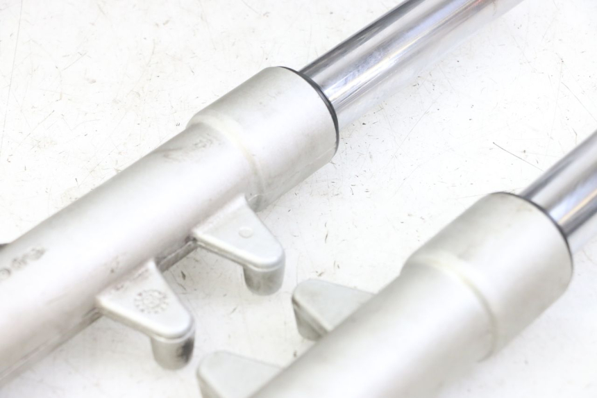 photo de BOTELLA HORQUILLA  PEUGEOT ELYSTAR 125 (2002 - 2007) - Estado de la superficie y material