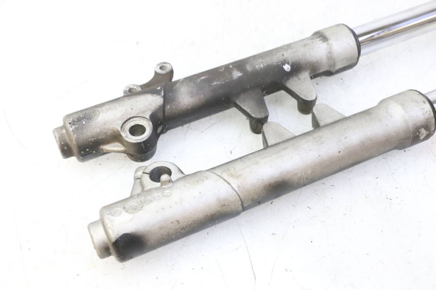 photo de BOTELLA HORQUILLA  PEUGEOT ELYSTAR 50 (2002 - 2014) - Primer plano técnico