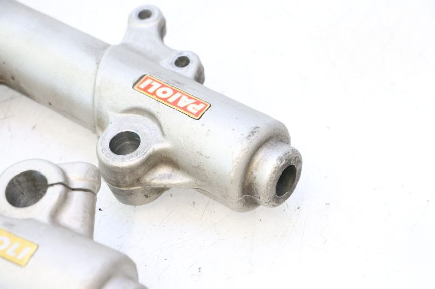 photo de BOTELLA HORQUILLA  PEUGEOT ELYSTAR 50 (2002 - 2014) - Detalles de los puntos de fijación
