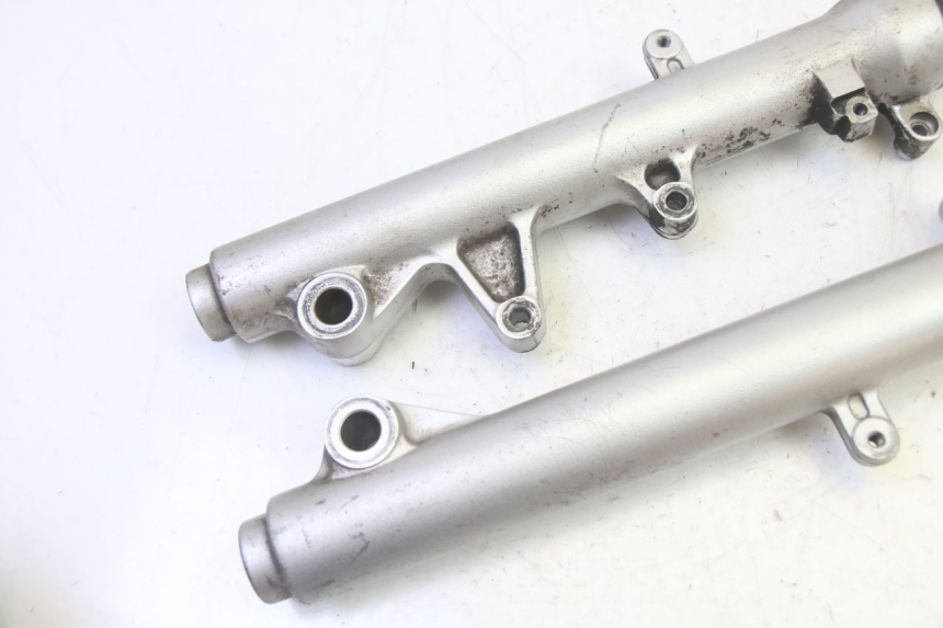photo de BOTELLA HORQUILLA  HONDA FES S-WING SWING ABS 125 (2007 - 2015) - Detalle de la pieza