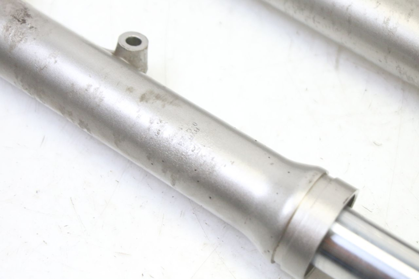 photo de TUBO DE HORQUILLA SYM FIDDLE 2 50 (2008 - 2013) - Otra perspectiva