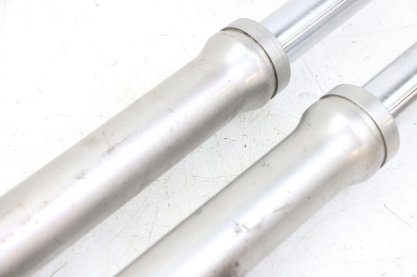 photo de BOTELLA HORQUILLA  SYM FIDDLE 2 S 125 (2012 - 2014) - Características distintivas