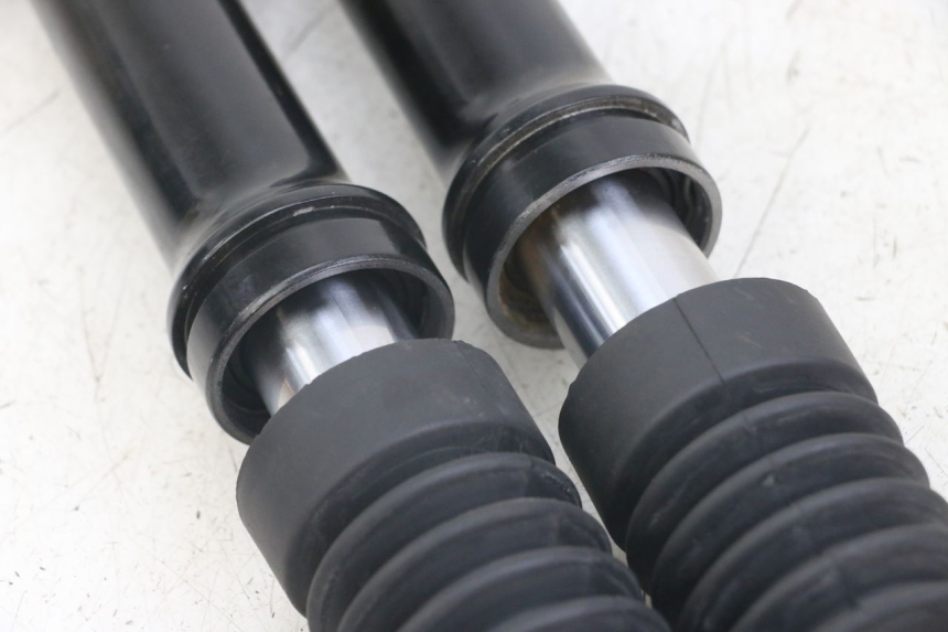 photo de TUBO DE HORQUILLA SYM FIDDLE 3 III 125 (2014 - 2020) - Otra perspectiva