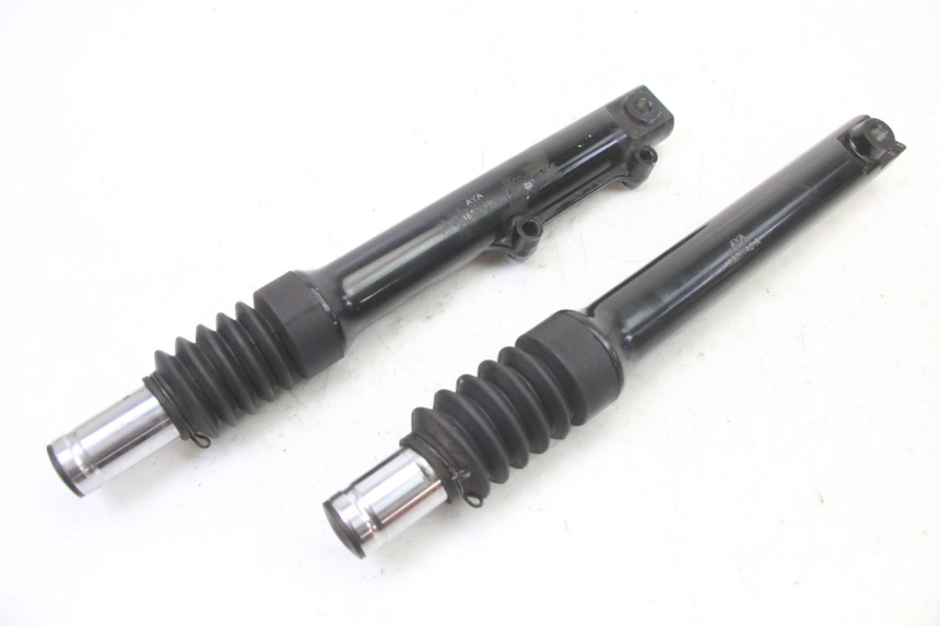 photo de TUBO DE HORQUILLA SYM FIDDLE 3 III 125 (2014 - 2020) - Primer plano técnico