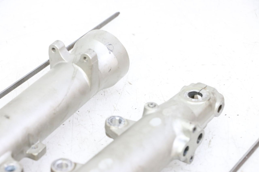 photo de BOTELLA HORQUILLA  YAMAHA FJ 36Y 1100 (1984 - 1985) - Zoom estado de uso