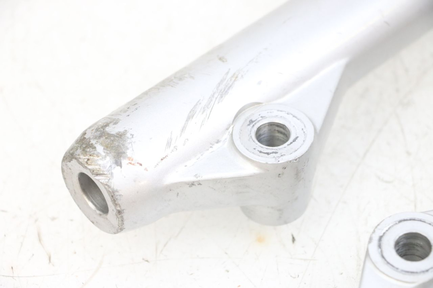 photo de BOTELLA HORQUILLA  MBK FLAME X 125 (2007 - 2016) - Zoom sobre los componentes