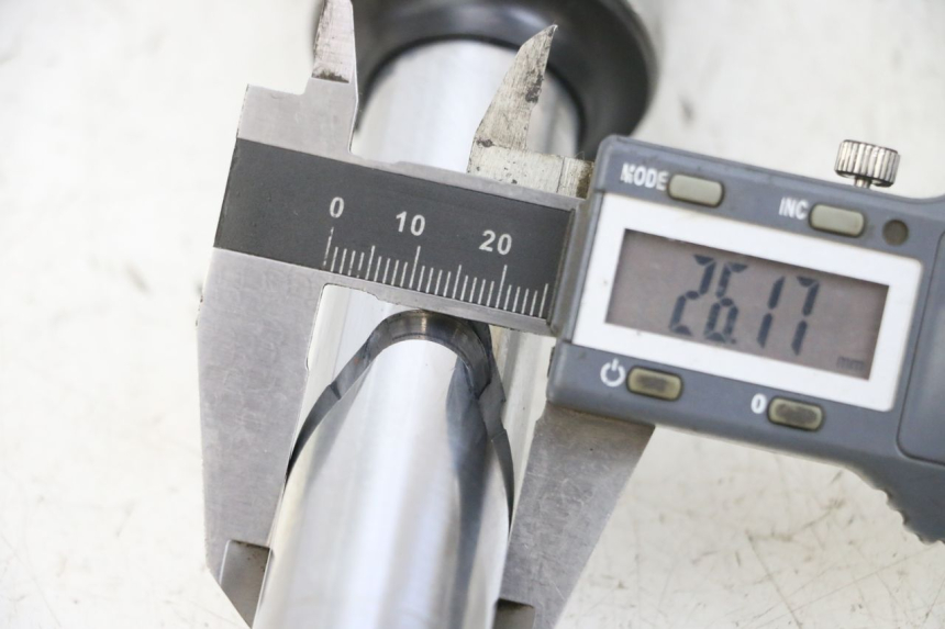 photo de BOTELLA HORQUILLA  MBK FLIPPER 115 (2013 - 2017) - Zoom estado de uso