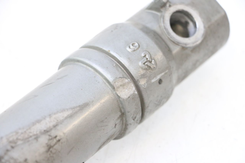 photo de TUBO DE HORQUILLA PIAGGIO FLY 2T 50 (2004 - 2017) - Primer plano de alta resolución