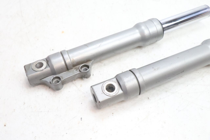 photo de TUBO DE HORQUILLA PIAGGIO FLY 2T 50 (2004 - 2017) - Detalle de la pieza