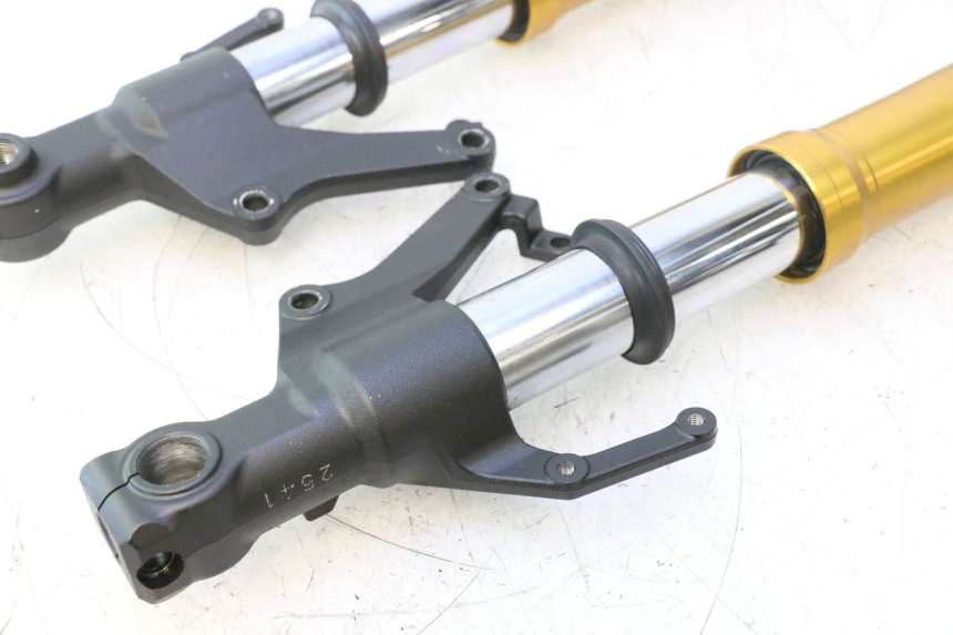 photo de BOTELLA HORQUILLA  YAMAHA FZ8 800 (2010 - 2016) - Zoom estado de uso
