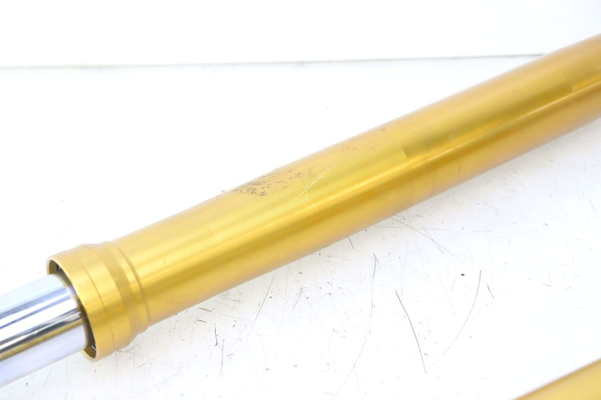 photo de BOTELLA HORQUILLA  YAMAHA FZ8 800 (2010 - 2016) - Estado de la superficie y material