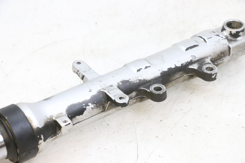 photo de BOTELLA HORQUILLA IZQUIERDA YAMAHA FZ6 N FAZER 600 (2004 - 2006) - Zoom estado de uso