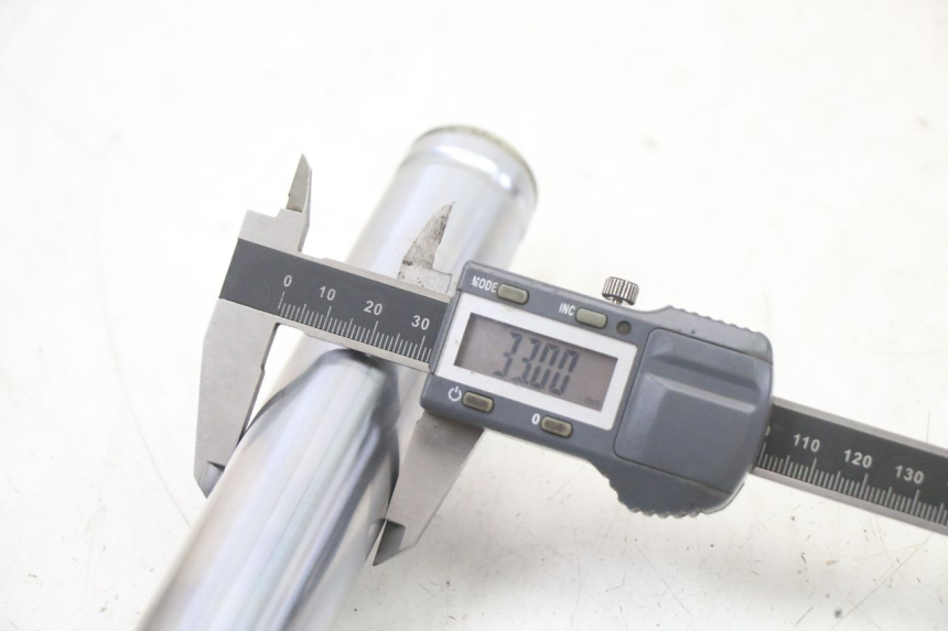 photo de BOTELLA HORQUILLA IZQUIERDA KYMCO GRAND DINK 125 (2008 - 2014) - Características distintivas