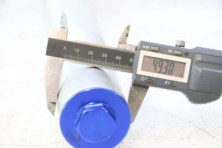 photo de BOTELLA HORQUILLA IZQUIERDA APOLLO RFZ 125 - Zoom estado de uso