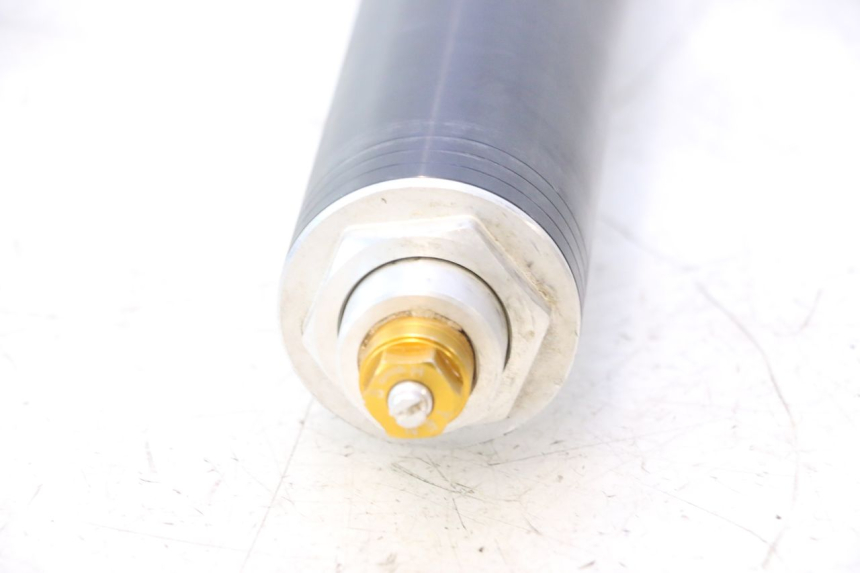 photo de BOTELLA HORQUILLA IZQUIERDA YAMAHA YZF R6 600 (2008 - 2009) - Estado de la superficie y material