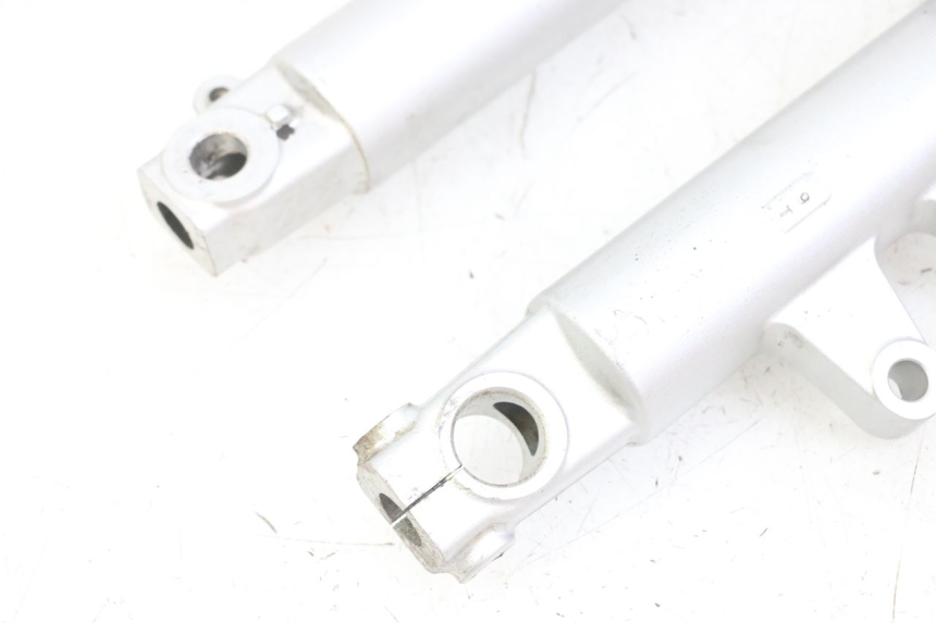 photo de BOTELLA HORQUILLA  SUZUKI GS GSE 500 (2001 - 2003) - Estado de la superficie y material