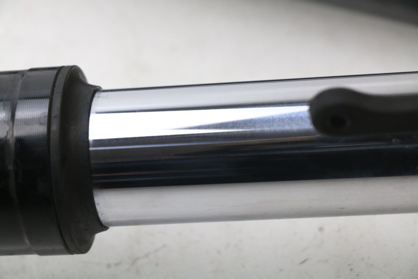 photo de BOTELLA HORQUILLA  SUZUKI GSX-R GSXR K16 1000 (2012 - 2016) - Detalle de la pieza