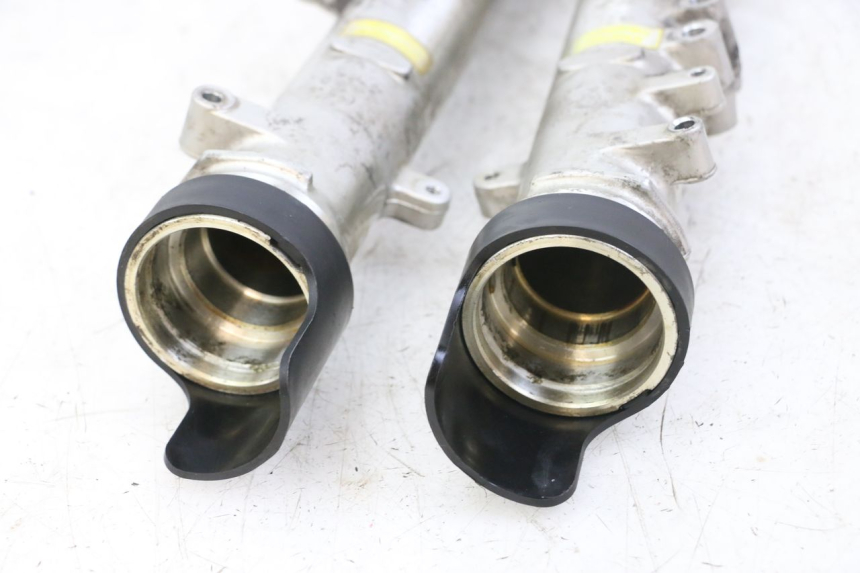 photo de BOTELLA HORQUILLA  HONDA CBR F 1000 (1993 - 1996) - Detalle de la pieza