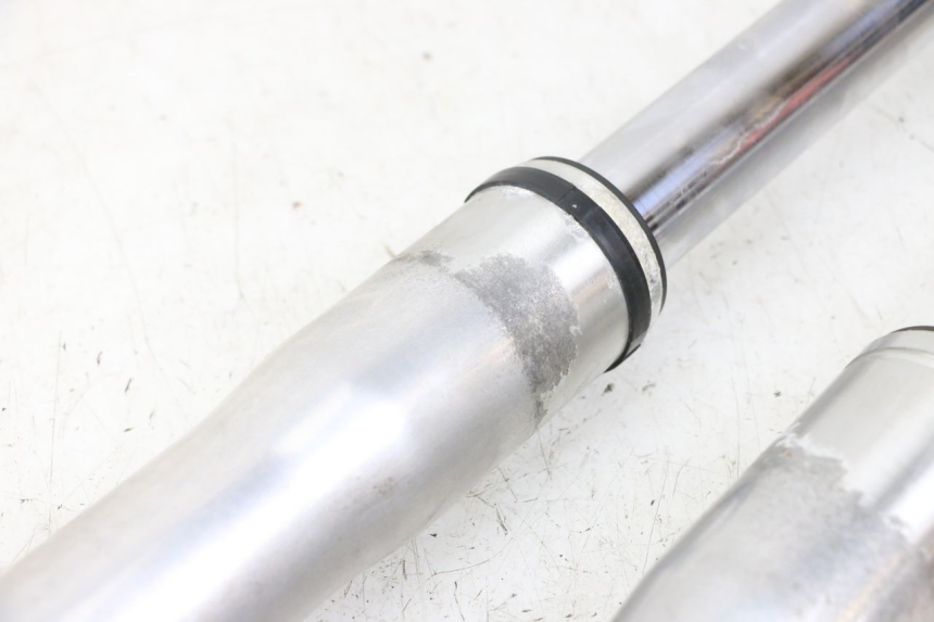 photo de BOTELLA HORQUILLA  HONDA VT C2 SHADOW 750 (1997 - 2001) - Zoom sobre los componentes