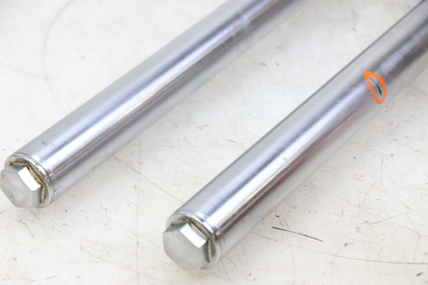 photo de BOTELLA HORQUILLA  KAWASAKI KX 65 (2000 - 2019) - Primer plano técnico