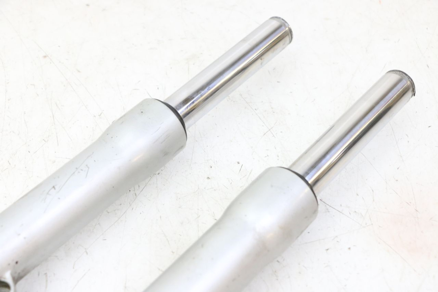 photo de BOTELLA HORQUILLA  PIAGGIO LIBERTY 125 (1998 - 2008) - Otra vista del artículo