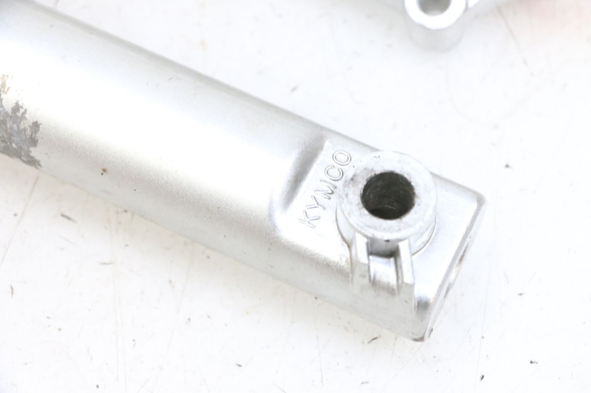 photo de BOTELLA HORQUILLA  KYMCO LIKE 125 (2009 - 2016) - Características distintivas