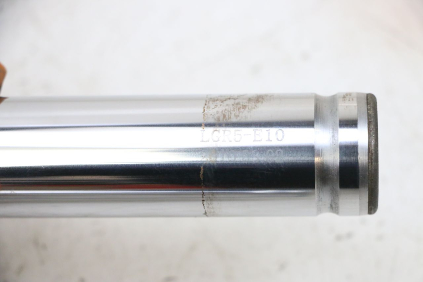 photo de BOTELLA HORQUILLA  KYMCO LIKE 125 (2009 - 2016) - Primer plano técnico