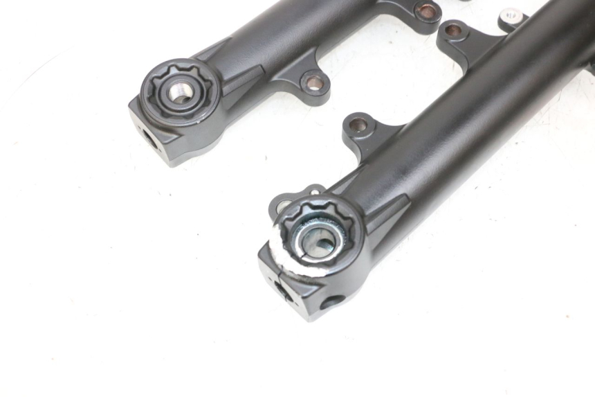 photo de BOTELLA HORQUILLA  YAMAHA MT-07 MT07 ABS 700 (2018 - 2020) - Recambio usado revisado