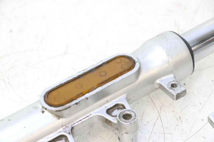 photo de BOTELLA HORQUILLA  KYMCO LIKE 4T 50 (2019 - 2025) - Otra perspectiva