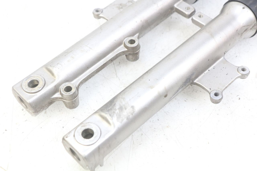 photo de TUBO DE HORQUILLA SYM ORBIT 2 4T 50 (2008 - 2017) - Estado de la superficie y material