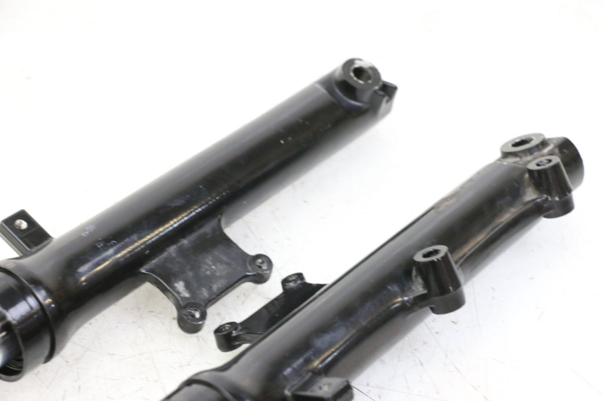 photo de TUBO DE HORQUILLA SYM ORBIT 2 4T 50 (2008 - 2017) - Primer plano técnico