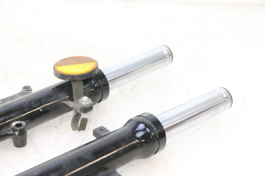 photo de TUBO DE HORQUILLA SYM ORBIT 2 4T 50 (2008 - 2017) - Zoom sobre los componentes