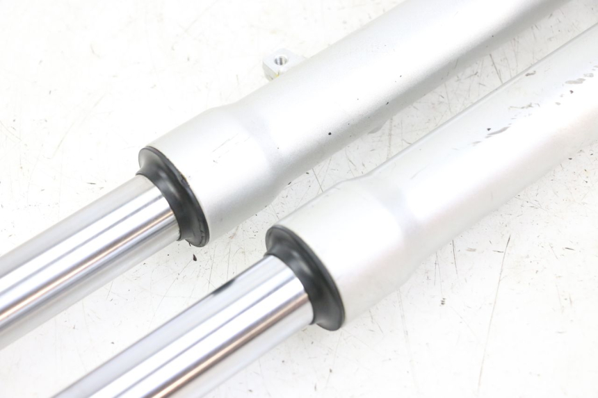 photo de BOTELLA HORQUILLA  PIAGGIO LIBERTY IGET 4T 50 (2021 - 2025) - Recambio usado revisado