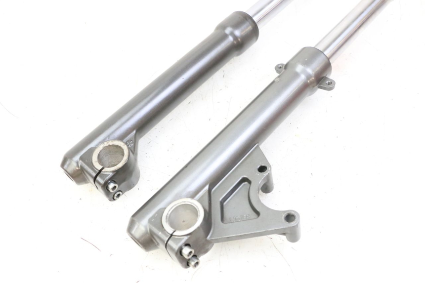 photo de BOTELLA HORQUILLA  LIGIER PULSE 3 1 (2014 - 2020) - Primer plano técnico