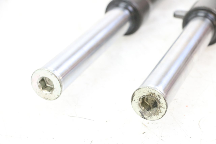 photo de BOTELLA HORQUILLA  LIGIER PULSE 3 1 (2014 - 2020) - Recambio usado revisado