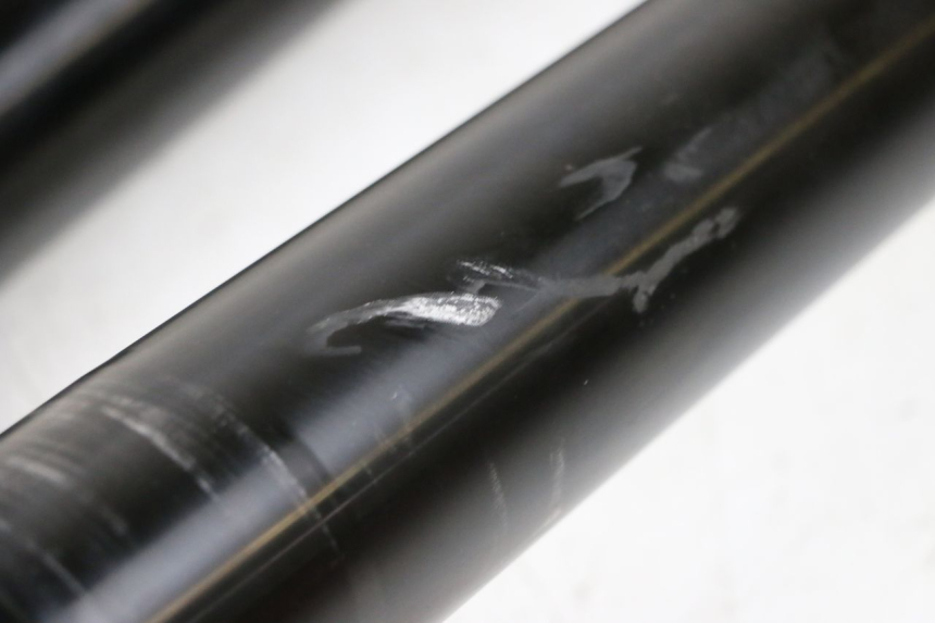 photo de BOTELLA HORQUILLA  BMW R GS 1250 (2021 - 2024) - Otra vista del artículo