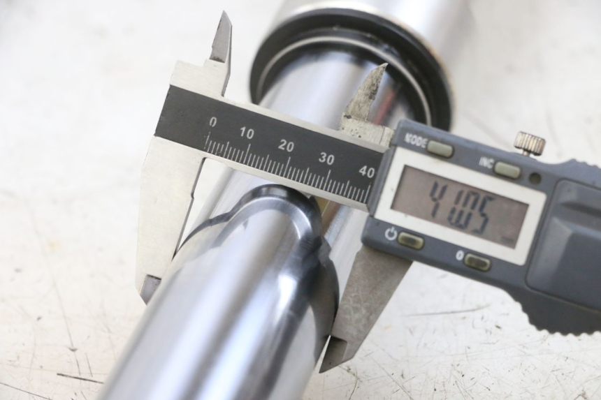 photo de BOTELLA HORQUILLA  BMW R RT ABS 1200 (2010 - 2014) - Detalle de la pieza