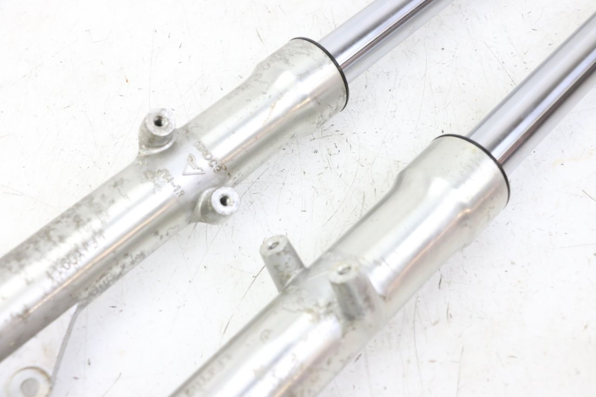 photo de BOTELLA HORQUILLA  REGAL RAPTOR RAXTER 2 125 (2007 - 2015) - Zoom estado de uso