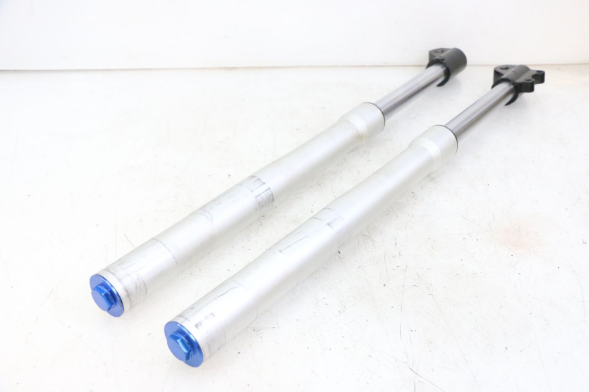 photo de BOTELLA HORQUILLA  APOLLO RFZ 125 - Recambio usado revisado