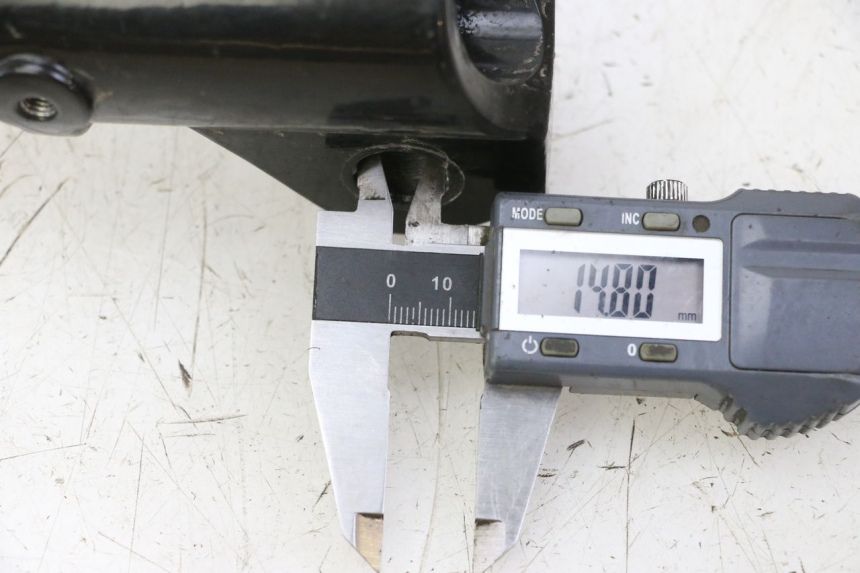 photo de TUBO DE HORQUILLA APOLLO RFZ 150 - Detalle de la pieza