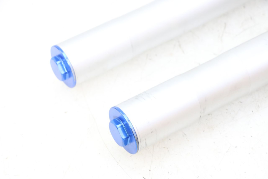 photo de BOTELLA HORQUILLA  APOLLO RFZ 125 - Recambio usado revisado