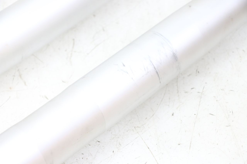 photo de BOTELLA HORQUILLA  APOLLO RFZ 125 - Marcados y referencias originales