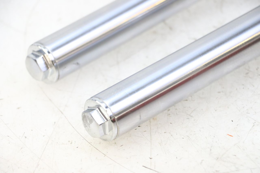 photo de BOTELLA HORQUILLA  APOLLO RFZ 125 - Recambio usado revisado