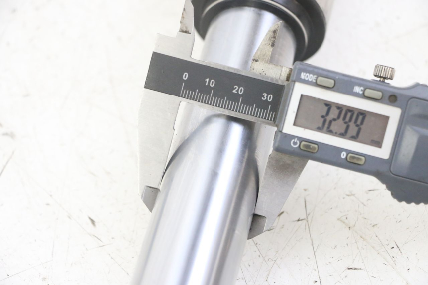 photo de TUBO DE HORQUILLA APOLLO RXF 125 - Zoom estado de uso