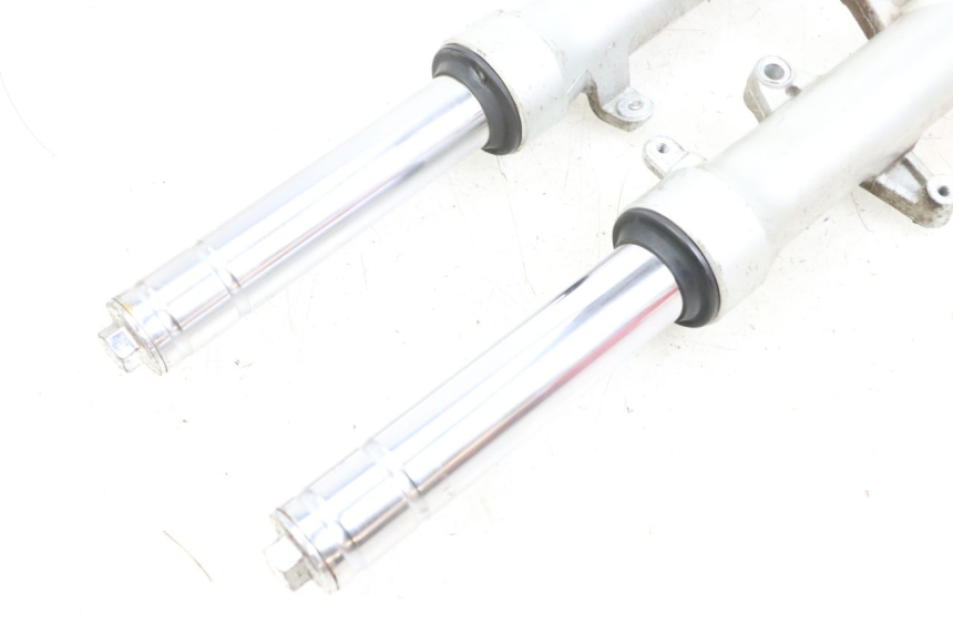 photo de Tubo de horquilla DAELIM S3 125 (2010 - 2017) - Primer plano técnico