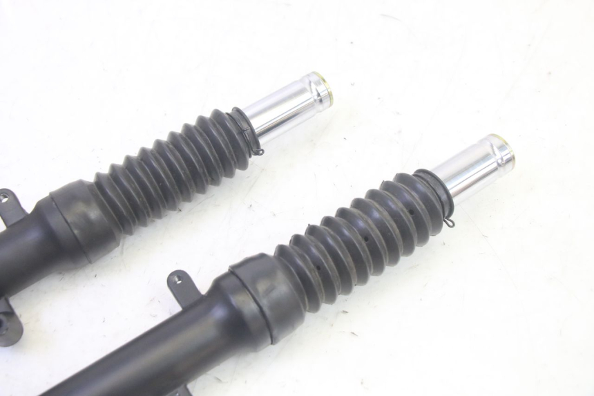 photo de BOTELLA HORQUILLA  JM MOTORS SANTANA EVO 50 (2024 - 2026) - Zoom estado de uso