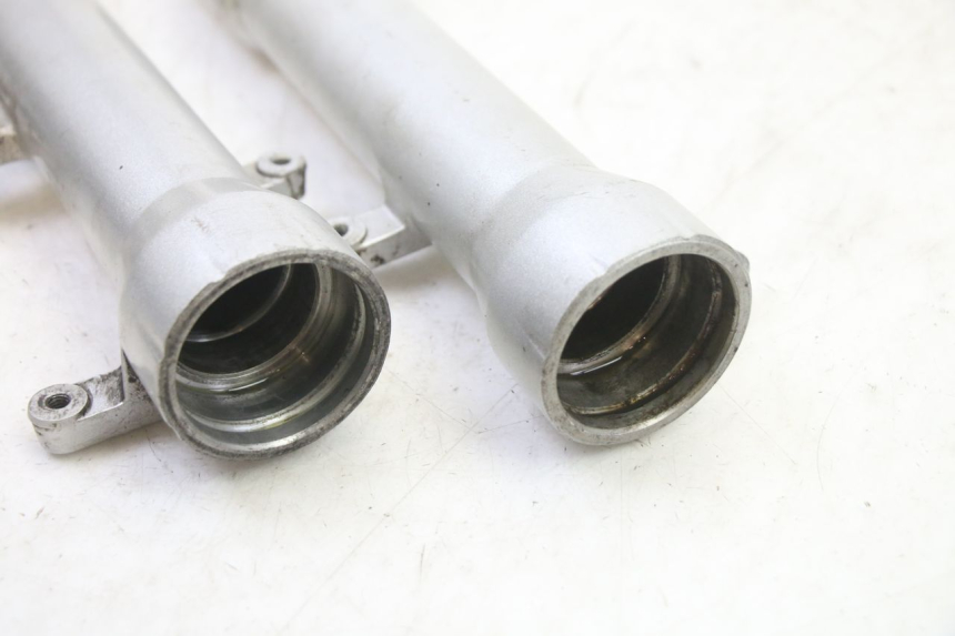 photo de BOTELLA HORQUILLA  PEUGEOT SATELIS 250 (2006 - 2012) - Vista general del producto